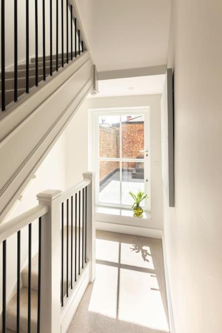 Superb 3 Bed Notting Hill Casa vacanze Londra